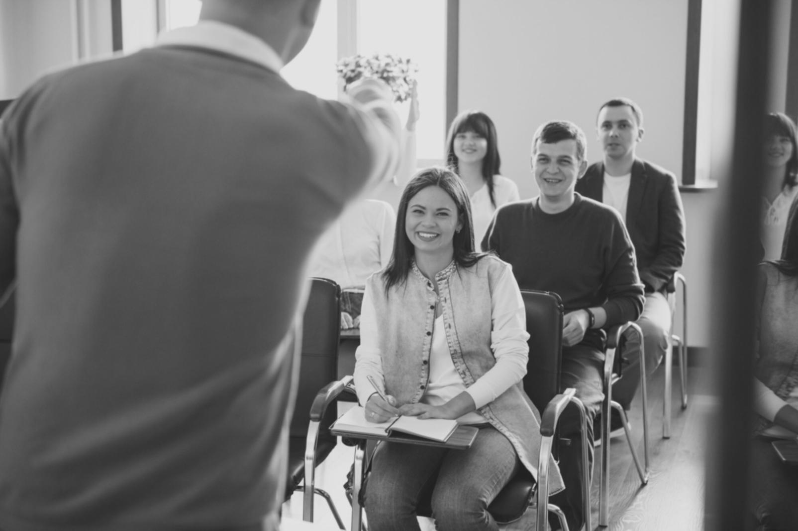 Interface de tableaux de bord financiers personnalisables